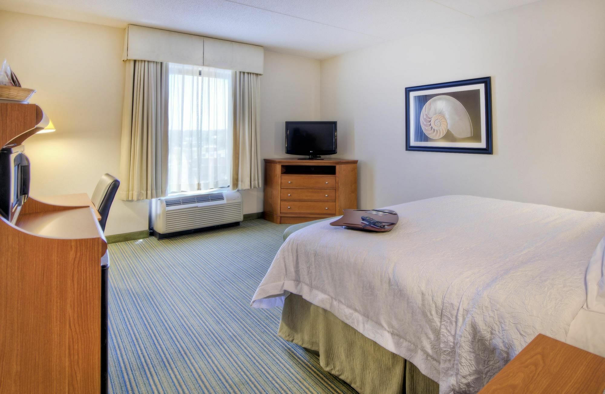 Hampton Inn Wilmington University Area Eksteriør billede